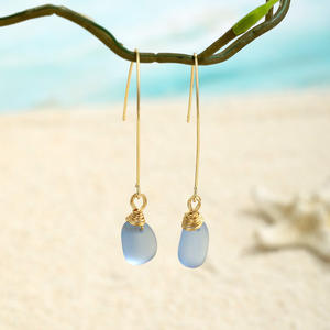 ハワイジュエリー卸売つや消し石ハワイアン海ガラスクリアイヤリングオーシャンビーチジュエリーロングフックワイヤーラップイヤリング - Product Image 3