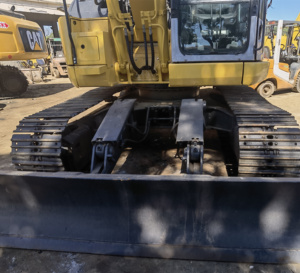 Pelle hydraulique Komatsu PC128 d'occasion bien entretenue, 29 tonnes, capacité de godet de 1,7 m, faible nombre d'heures de travail, contrôle hydraulique fluide, stable - Product Image 6
