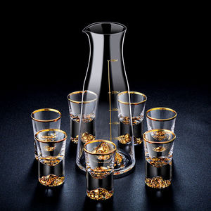 Mini carafes à vin en verre gravées à la main en cristal 500ml, service unique, <span class=keywords><strong>Carafe</strong></span> en verre à vin avec échelle, <span class=keywords><strong>Carafe</strong></span> avec verre à gobelet - Product Image 1
