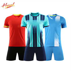 Ensembles complets de maillots de football vintage américains et brésiliens de Madrid, uniformes de sublimation pour hommes, maillots de football d'Angleterre - Vente en gros - Product Image 1