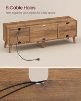 Console multimédia avec pieds en bois échancrés, portes encastrées, finition grain de bois clair