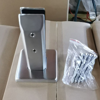 Robinet en verre à base coudée en acier inoxydable 2205 Duples avec inclinaison à 45 degrés pour balustrade de rampe d'escalier