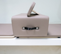 Reformer Pilates en aluminium réglable avec tour multifonction, lit de base type Half Cadillac pour l'exercice corporel en studio et à domicile