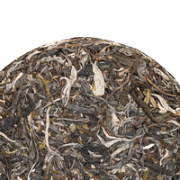 Vente en gros de gâteaux de thé Pu-erh cru du Yunnan 357g, thé Pu-erh Sheng traditionnel compressé aromatisé