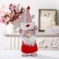 Poupée sans visage en peluche rose pour la Saint-Valentin, ornement enveloppe cœur, poupées gnome nordiques, cadeaux, jouets en peluche pour la décoration de fenêtre à la maison