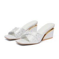 Sepatu Wanita Sandal Hak Tinggi Wanita Musim Panas 2025 Sandal Baru Fashion Kasual Sepatu Wanita