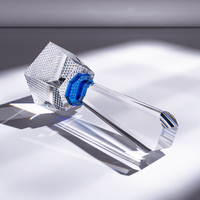 Trofeo de Cristal Pulido Impermeable en Oferta, Columna Facetada Transparente con Base Azul, Grabado Personalizado, Premios Corporativos Limitados