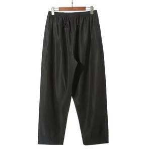 Wholesale cheap white <b>Thobe</b>/Tawb Arabic-style <b>men's</b> pants and trousers for daily use by Middle Eastern Muslims - Product Image 1