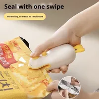 Machine à sceller 2 en 1 Mini scellant de sac avec coupeur et puce Rechargeable par la chaleur en plastique d'aimant pour le casse-croûte