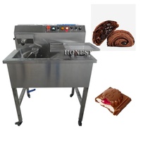 Machine à couler le chocolat commerciale / Machine à fabriquer le chocolat / Machine à verser le chocolat