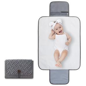 Tappetino per pannolini per bambini per mamma mamma mamma papà bambino impermeabile facile da pulire su misura - Product Image 1