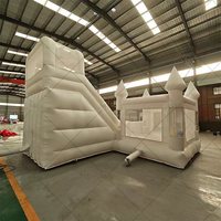 Château gonflable commercial blanc pour fêtes de mariage, grand format, matériau ignifuge et anti-UV, installation facile, 5 à 10 passagers