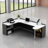 Bureau de bureau, bureau pour le personnel de bureau, simple et moderne, avec écran, station de travail, cloison, casier, bureau d'ordinateur pour employés