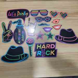 Vente en gros : Accessoire fluorescent créatif en papier pour décoration lumineuse de fête d'anniversaire et événements - Product Image 4