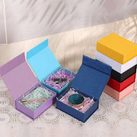 Boîtes à main pliantes personnalisées à prix de gros, boîtes cadeaux en papier pour mariage, boîtes d'emballage avec poignée et couvercle magnétique