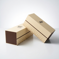 Boîte rigide magnétique personnalisée écologique avec couvercle rabattable pour vin, boîte cadeau en papier rigide avec plateau intérieur personnalisé pour spiritueux