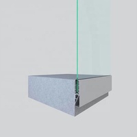 Balustrade en Verre à Profilé en U en Aluminium à Fixation Latérale pour Maison