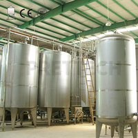Équipement de production de jus de fruits et de vin sanitaire, réservoir en acier inoxydable SS304, capacité personnalisable (3000L/5000L), longue durée de vie
