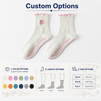 Chaussettes de yoga personnalisées avec logo brodé, chaussettes en coton à volants pour femmes, chaussettes de Pilates antidérapantes pour la saison d'automne