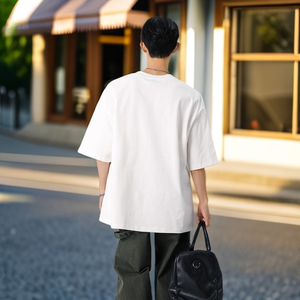 Marca de moda hilo doble 100 Algodón puro manga corta <span class=keywords><strong>rayas</strong></span> empalmadas <span class=keywords><strong>Camiseta</strong></span> estilo universitario hombros acolchados textura rígida - Product Image 3