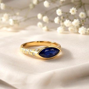 Bague en saphir bleu, pierre précieuse taille marquise, faite à la main en argent sterling 925, bijou élégant et raffiné, cadeau pour femme - Product Image 1