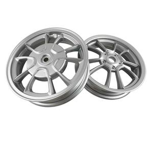 Rines <span class=keywords><strong>Originales</strong></span> para <span class=keywords><strong>Vespa</strong></span> Sprint 50 Primavera 150 IGET LX LVX - 12 Pulgadas 1C003877R - Product Image 3