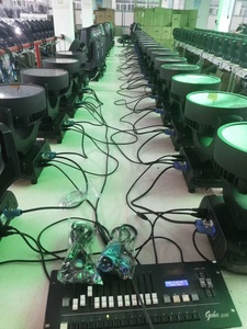 Robe Robin 600 37 Cái 15W RGBW 4in1zoom Beam Wash Đèn <span class=keywords><strong>Led</strong></span> Di Chuyển Với Điều Khiển Vòng - Product Image 6