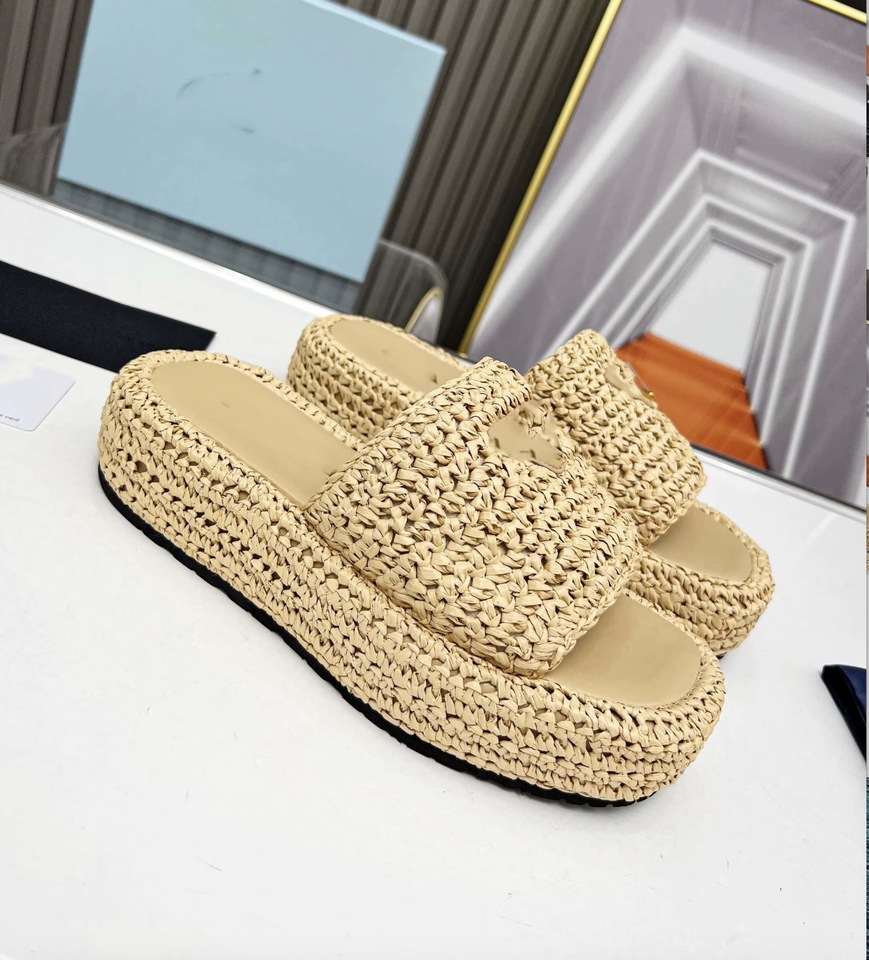 High Quality Round Toe Designer Slippers,Thick Sole Sandals Factory Fast Shipping,Luxury Summer Women's Designer Slippers