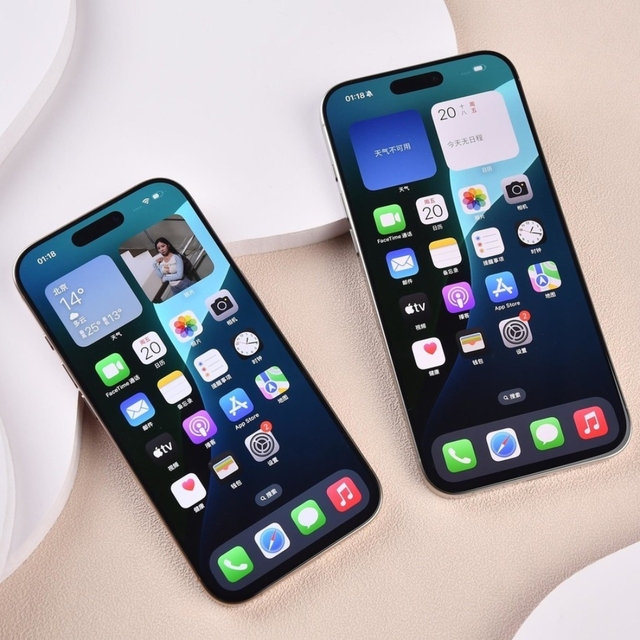 Original Used Mobile Phone Wholesale Smart Phone for iPhone 16 Pro 16 Pro Max 256GB Ship with Sealed Box and Accessories
