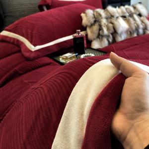 Cao gram trọng lượng 3D khắc 4 cái nhà khách sạn dệt may màu xanh sữa nhung <span class=keywords><strong>Comforter</strong></span> Duvet cover bedding <span class=keywords><strong>Set</strong></span> Nhà cung cấp - Product Image 6