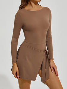 Uzun kollu 2 in 1 u-şekilli arka yan sapanlar elbise Yoga spor koşu spor hızlı kuru egzersiz tenis etek ile dahili şort - Product Image 3