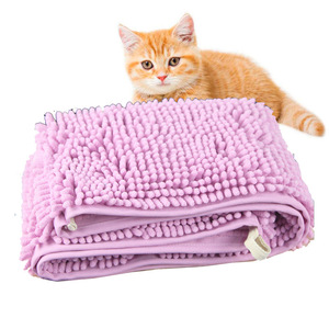 Toalla de limpieza para mascotas de chenilla, producto de limpieza para perros suave y de rápida absorción. - Product Image 1