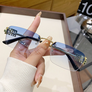 Miu's <b>Frameless</b> Cut Edge Sunglasses Metal Gold <b>Frame</b> Pc Lens UV400 Women's Style - Product Image 3