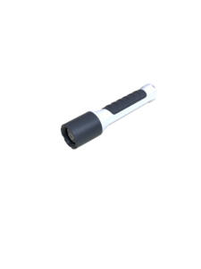 Lampe de poche compacte portable à LED de 390 lumens, résistante aux chutes de 10 mètres, étanche IP66, corps en plastique durable, antibactérien, alimentée par piles AA - Product Image 3