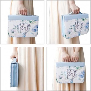 Muestra gratuita de bolso de iglesia de nailon PU con diseño de flores, estuche para transportar la Biblia, funda de Biblia a la moda - Product Image 6