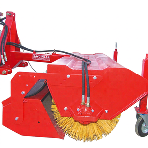 Nouvelle balayeuse routière pour tracteur agricole Sayginlar, équipement conduisible, capacité de 205 cm, brosse latérale, couleur rouge, garantie 2 ans - Product Image 1