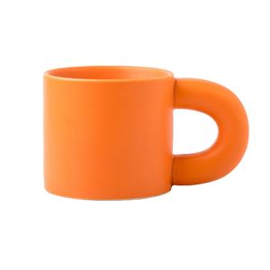 Usine en gros 330ml Orange graisse tasse en céramique tasse LOGO personnalisé cadeau d'affaires tasse avec poignée épaisse - Product Image 1