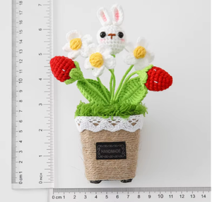 Fait à la main tricoté artificiel en <span class=keywords><strong>pot</strong></span> tournesol fraise lapin plante Crochet <span class=keywords><strong>Pot</strong></span> plante pour cadeau de vacances ornement de voiture - Product Image 5