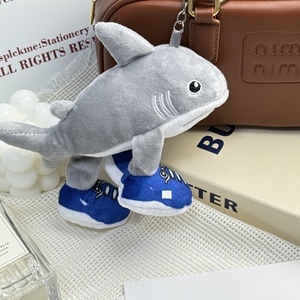 Nuevo Llavero de Peluche al por Mayor <span class=keywords><strong>Shan</strong></span> Hai Jing, Juguetes de Peluche de Elefantes, Ranas y Tiburones con Palitos de Madera Tung Tung Tung Sahur para Niños - Product Image 3