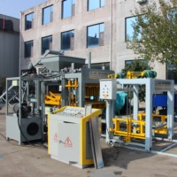 Machine à blocs de ciment automatique QT4-15 pour la construction