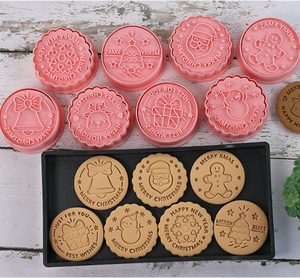 Bộ Khuôn Bánh Quy Trang Trí Giáng Sinh Và Năm Mới 8 Món Bộ Dụng Cụ Cắt Bánh Quy Dập Nổi Hình Bông Tuyết Bánh Gừng Hoạt Hình Bằng Nhựa - Product Image 6