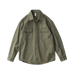 Veste chemise <span class=keywords><strong>grise</strong></span> et verte décontractée pour <span class=keywords><strong>homme</strong></span> Chemise <span class=keywords><strong>de</strong></span> <span class=keywords><strong>travail</strong></span> à manches longues délavée en détresse Loose American Retro pour le printemps et l'automne - Product Image 4