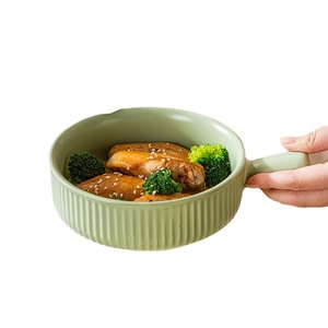 Tazón de cerámica personalizado con asas, perfecto para uso doméstico, incluyendo tazones para hornear, tazones para ensalada de frutas e inspirados en Morandi. - Product Image 5