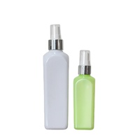 Bouteille de gel douche carrée en plastique de 250ml avec pulvérisateur de brume Pompe du fabricant de lotion cosmétique de 120ml scellée pour l'utilisation du shampooing