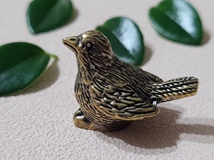 Petit <span class=keywords><strong>Moineau</strong></span> Doré Métal Artisanat Cuivre Décoration Ornements Technique Laiton Cuivre Sculpture Animal Ornements - Product Image 4