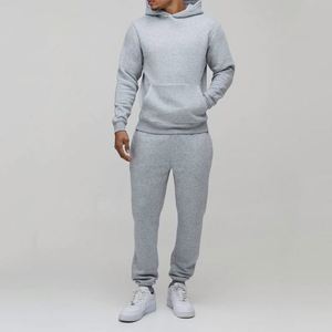 Conjunto Deportivo de Dos Piezas para Hombre, Sudadera Ligera con Capucha y Pantalones Jogger con Puños Ajustados, Estilo Básico Personalizado - Product Image 1