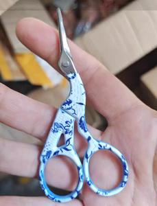 Exquisite Vintage Cross-Stitch Handmade <strong>Mini</strong> <strong>Scissors</strong> Crane-Shaped <strong>Scissors</strong> In Multiple Colors - Product Image 4