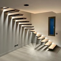Escalier en colimaçon flottant moderne Anewson sur mesure avec marches en bois massif et design intérieur durable pour la maison