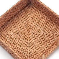 Boîte à mouchoirs carrée en rotin au design personnalisable, plateau tressé en bambou et rotin durable et imperméable