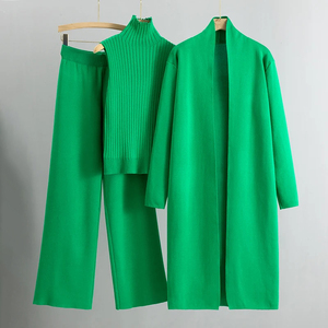 Completo da donna primaverile autunnale casual con <span class=keywords><strong>fiori</strong></span> frontali, due pezzi, <span class=keywords><strong>cardigan</strong></span> e pantaloni in maglia spessa e traspirante - Product Image 4